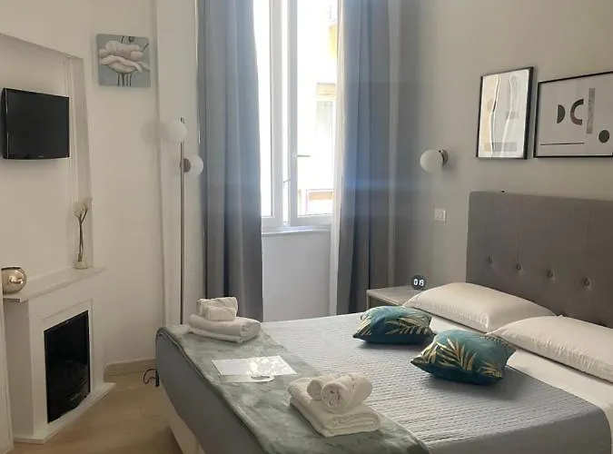 Ad Cavour Luxury - By Ad בית הארחה