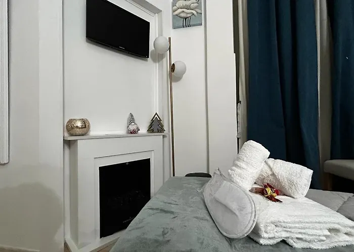 בית הארחה Ad Cavour Luxury - By Ad 4*